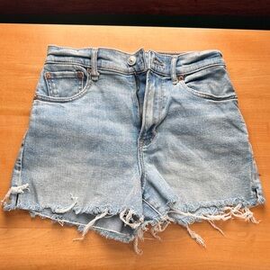 American eagle light washed distressed denim shorts